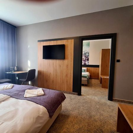 Hotel Port 2000 توجن المظهر الخارجي الصورة